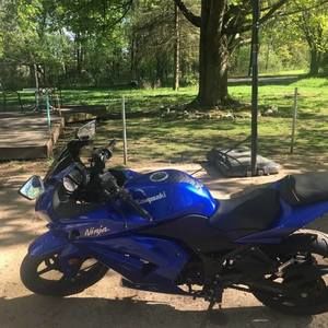 Meet your Posher, Ebony